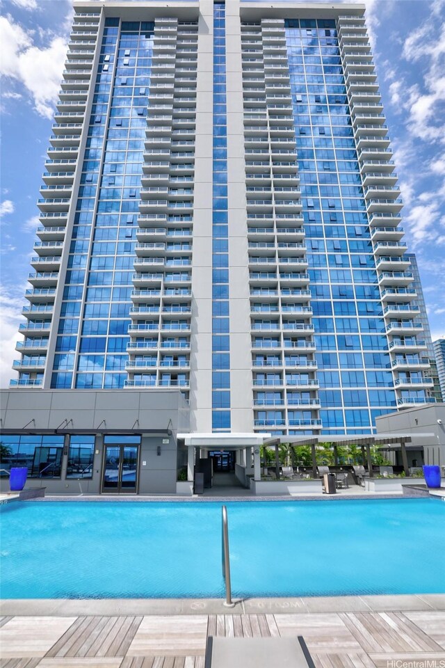 1391 Kapiolani Blvd Unit 2512, Honolulu, HI 96814 - view of community pool