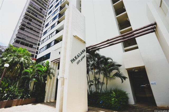 view of building exterior