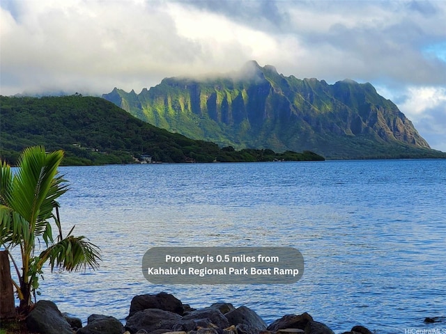 47-285 Waihee Rd Unit D, Kaneohe, HI 96744 - water view with a mountain backdrop