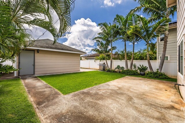 91-6414 Kapolei Pkwy, Ewa Beach, HI 96706 - view of yard with a patio