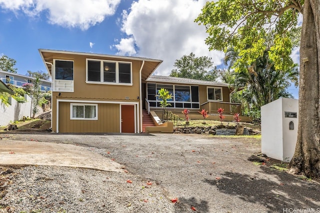 2023 Round Top Dr, Honolulu, HI 96822 - view of split level home