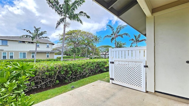 92-1490 Aliinui Dr Unit 803, Kapolei, HI 96707 - view of patio / terrace