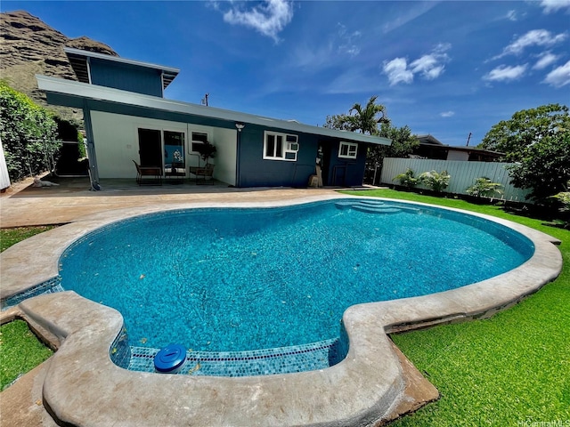 87-224 Laulele St, Waianae, HI 96792 - view of pool featuring fence and a patio area