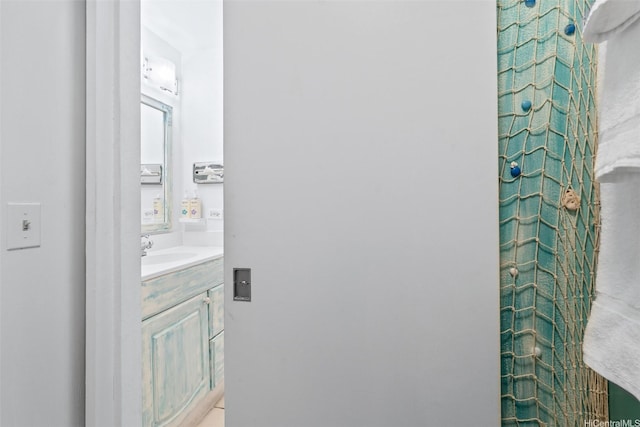 444 Kanekapolei St Unit 208, Honolulu, HI 96815 - full bath featuring vanity