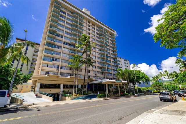 444 Kanekapolei St Unit 208, Honolulu, HI 96815 - view of apartment building / complex