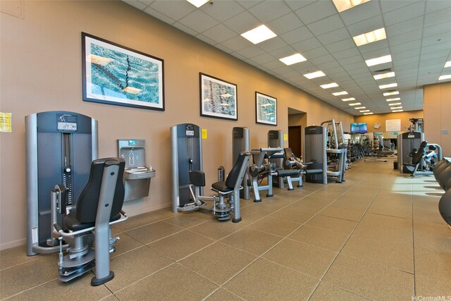 1200 Queen Emma St Unit 1104, Honolulu, HI 96813 - exercise room featuring a drop ceiling and baseboards