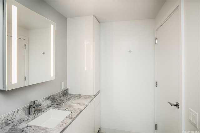 987 Queen St Unit 2317, Honolulu, HI 96814 - bathroom with vanity