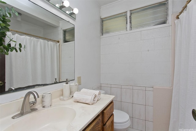 1548 Piikea St, Honolulu, HI 96818 - full bath with tile walls, toilet, vanity, and a shower with curtain