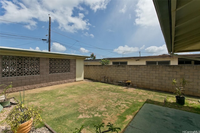 1548 Piikea St, Honolulu, HI 96818 - view of yard with a patio