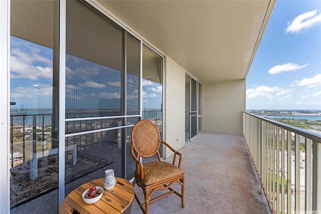 98-099 Uao Pl Unit 2408, Aiea, HI 96701 - balcony featuring a water view
