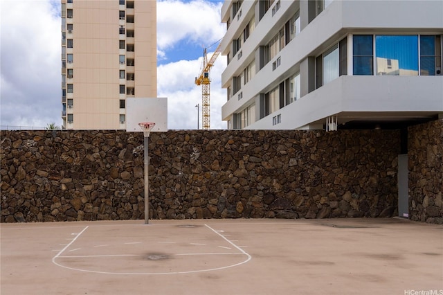 2888 Ala Ilima St Unit 512, Honolulu, HI 96818 - view of sport court featuring community basketball court