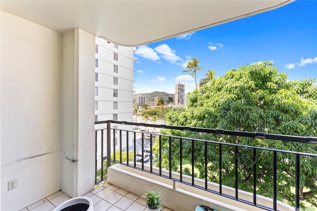 440 Seaside Ave Unit 404, Honolulu, HI 96815 - view of balcony