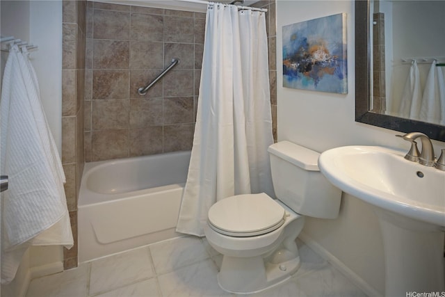 6710 Hawaii Kai Dr Unit 508, Honolulu, HI 96825 - full bathroom featuring toilet, baseboards, shower / tub combo, a sink, and marble look tile flooring