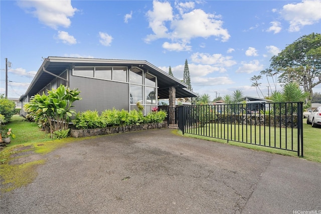18 Dole Rd, Wahiawa, HI 96786 - view of side of property featuring driveway