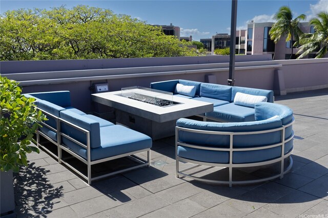 415 S St Unit 2902, Honolulu, HI 96813 - view of patio / terrace featuring an outdoor living space with a fire pit