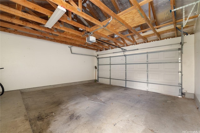 91-2125 Kaioli St Unit 3104, Ewa Beach, HI 96706 - garage featuring a garage door opener