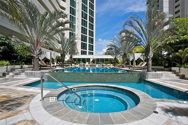 1837 Kalakaua Ave Unit 1102, Honolulu, HI 96815 - community pool with a community hot tub and a patio area