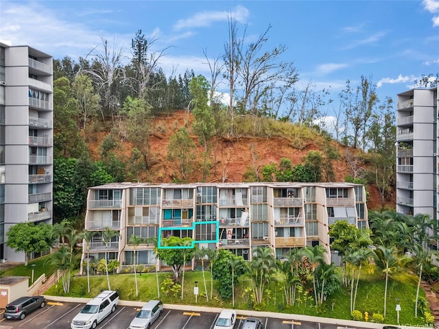 95-014 Waihonu St Unit E204, Mililani, HI 96789 - view of apartment building / complex with uncovered parking
