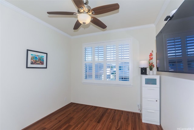 91-1173 Pekau St, Ewa Beach, HI 96706 - empty room featuring dark wood finished floors, crown molding, and ceiling fan