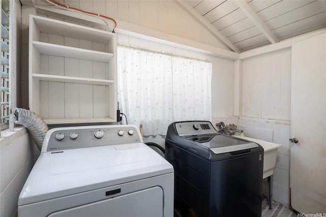 3453 Edna St, Honolulu, HI 96815 - washroom with washing machine and dryer
