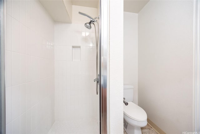 46-049 Aliianela Pl Unit 1713, Kaneohe, HI 96744 - full bath featuring a stall shower and toilet