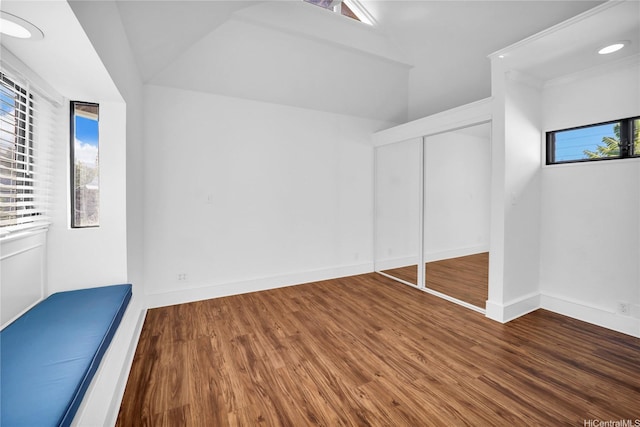382 Kuanalu Pl, Honolulu, HI 96825 - unfurnished bedroom featuring wood finished floors, baseboards, a closet, vaulted ceiling, and recessed lighting