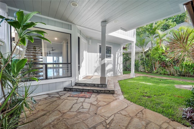 382 Kuanalu Pl, Honolulu, HI 96825 - view of patio / terrace