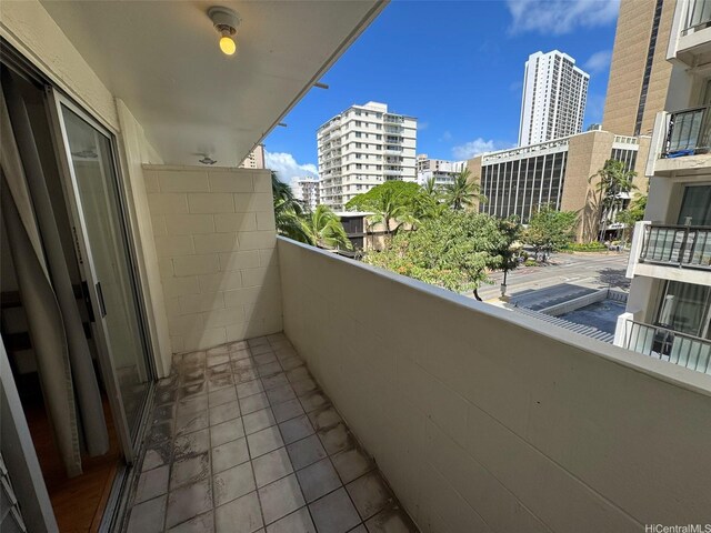 2463 Kuhio Ave Unit 503, Honolulu, HI 96815 - photo 1