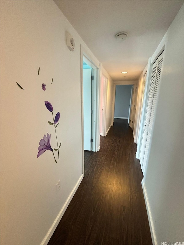 801 S St Unit 1723, Honolulu, HI 96813 - corridor featuring baseboards and dark wood-style floors
