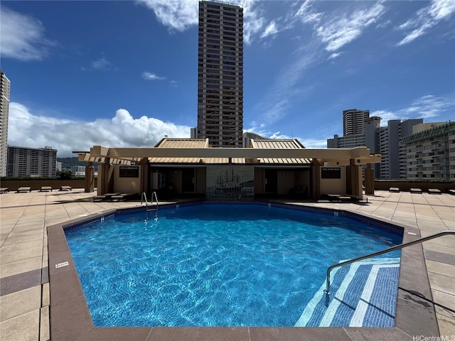 1778 Ala Moana Blvd Unit 1502, Honolulu, HI 96815 - community pool with a patio and a view of city