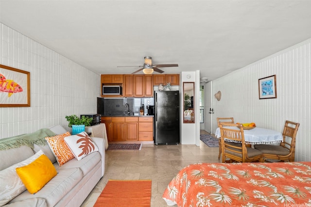 53-567 Kamehameha Hwy Unit 503, Hauula, HI 96717 - bedroom featuring freestanding refrigerator and a sink
