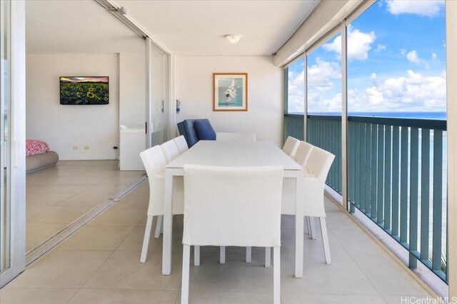 2877 Kalakaua Ave Unit 305, Honolulu, HI 96815 - view of sunroom