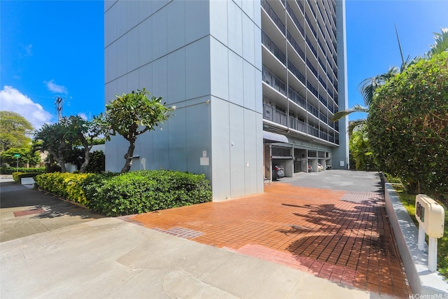 1541 Dominis St Unit 1601, Honolulu, HI 96822 - view of building exterior