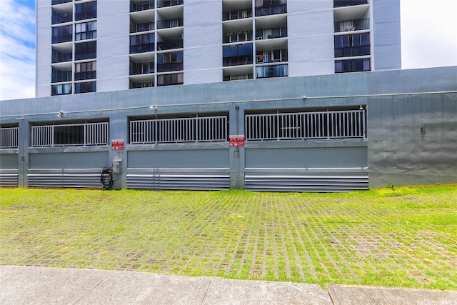 1541 Dominis St Unit 1601, Honolulu, HI 96822 - view of apartment building / complex
