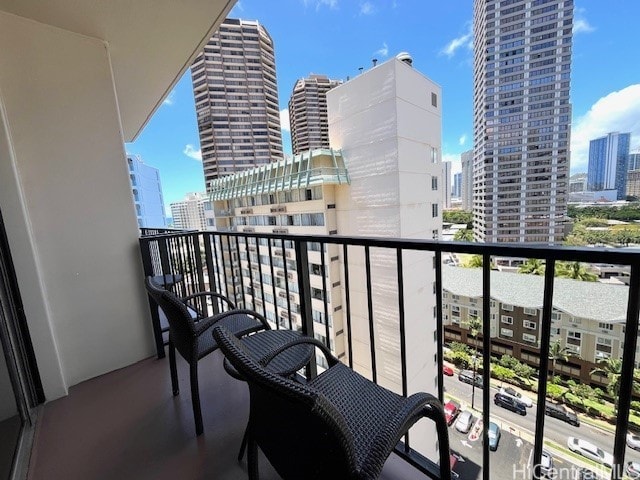 1850 Ala Moana Blvd Unit 1007, Honolulu, HI 96815 - balcony with a city view