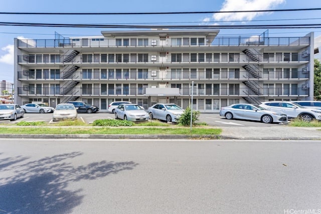 2501 Coyne St Unit 102, Honolulu, HI 96826 - photo 1
