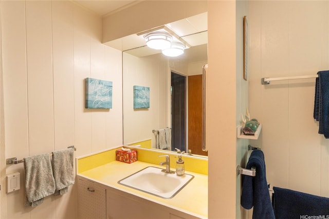 41-1025 Nenue St, Waimanalo, HI 96795 - bathroom featuring vanity and a decorative wall