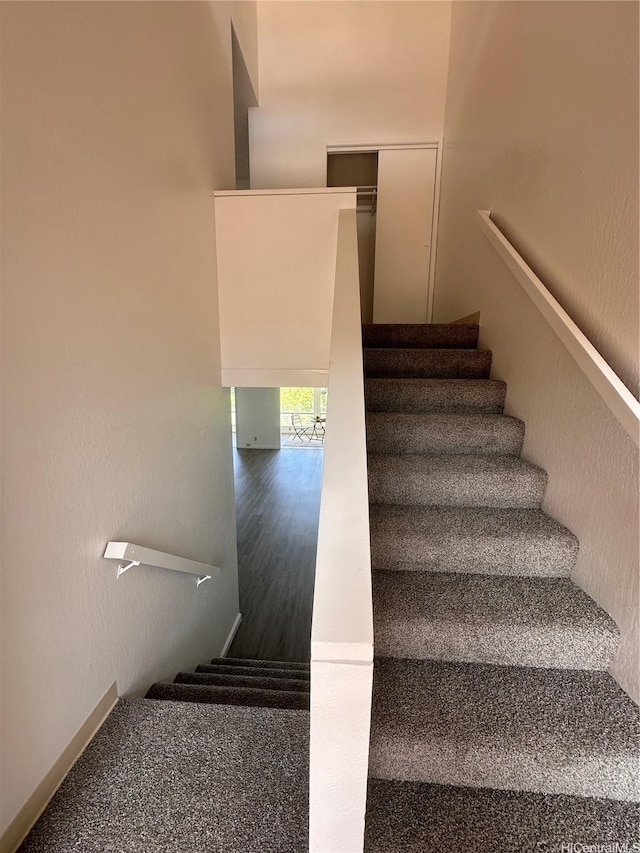92-993 Makakilo Dr Unit 45, Kapolei, HI 96707 - stairs featuring baseboards