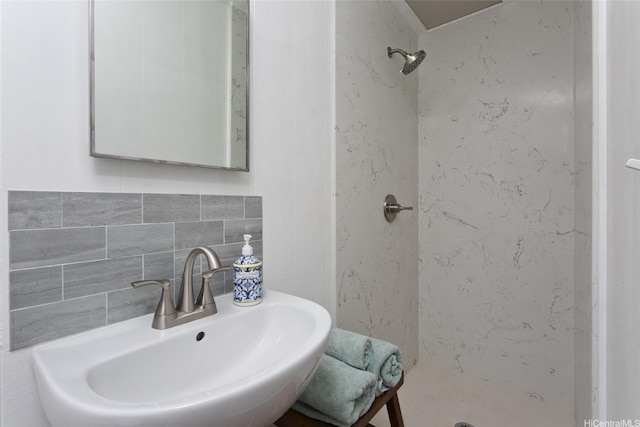 92-675 Wainohia Pl, Kapolei, HI 96707 - full bathroom with a sink, a stall shower, and decorative backsplash