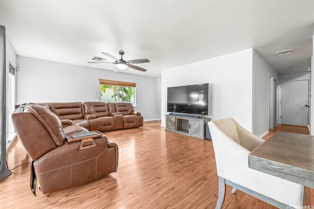 92-325 Palaulau Pl Unit 62, Kapolei, HI 96707 - living area with ceiling fan and light wood-style floors