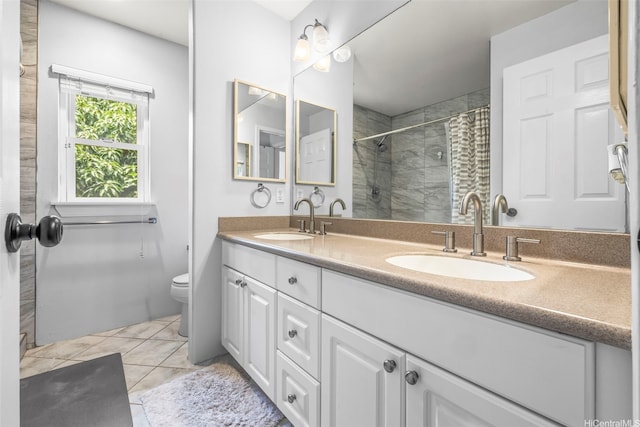 92-325 Palaulau Pl Unit 62, Kapolei, HI 96707 - bathroom with double vanity, toilet, and a tile shower