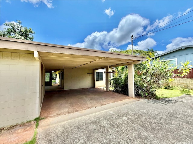 61-286 Kamehameha Hwy, Haleiwa, HI 96712 - view of car parking with driveway and a carport