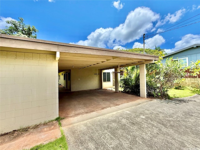 61-286 Kamehameha Hwy, Haleiwa, HI 96712 - view of parking featuring driveway and a carport