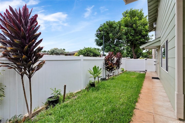 91-1043 Hoomaka St Unit 48, Ewa Beach, HI 96706 - view of yard with a gate