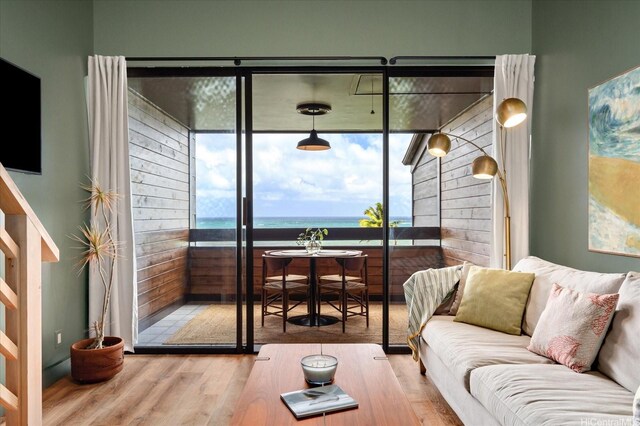 51-636 Kamehameha Hwy Unit 323, Kaaawa, HI 96730 - living area featuring wood finished floors and a water view
