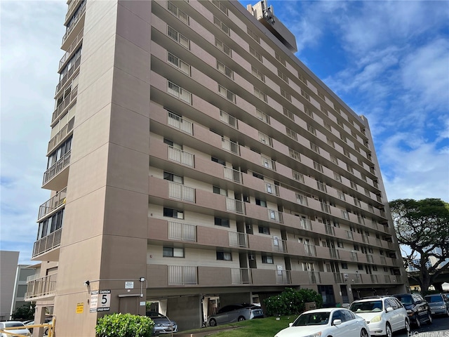 1415 Liholiho St Unit 601, Honolulu, HI 96822 - view of apartment building / complex