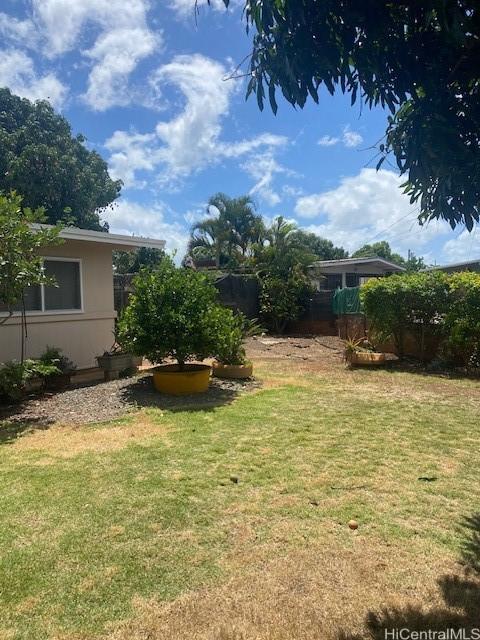 94-549 Pilimai St, Waipahu, HI 96797 - view of yard