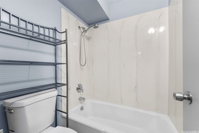 3020 Ala Napuaa Pl Unit 103, Honolulu, HI 96818 - bathroom with toilet and shower / bathtub combination