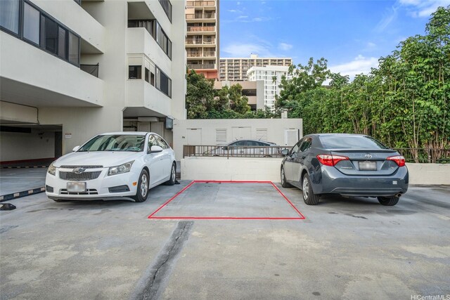 1571 Piikoi St Unit 503, Honolulu, HI 96822 - view of uncovered parking lot