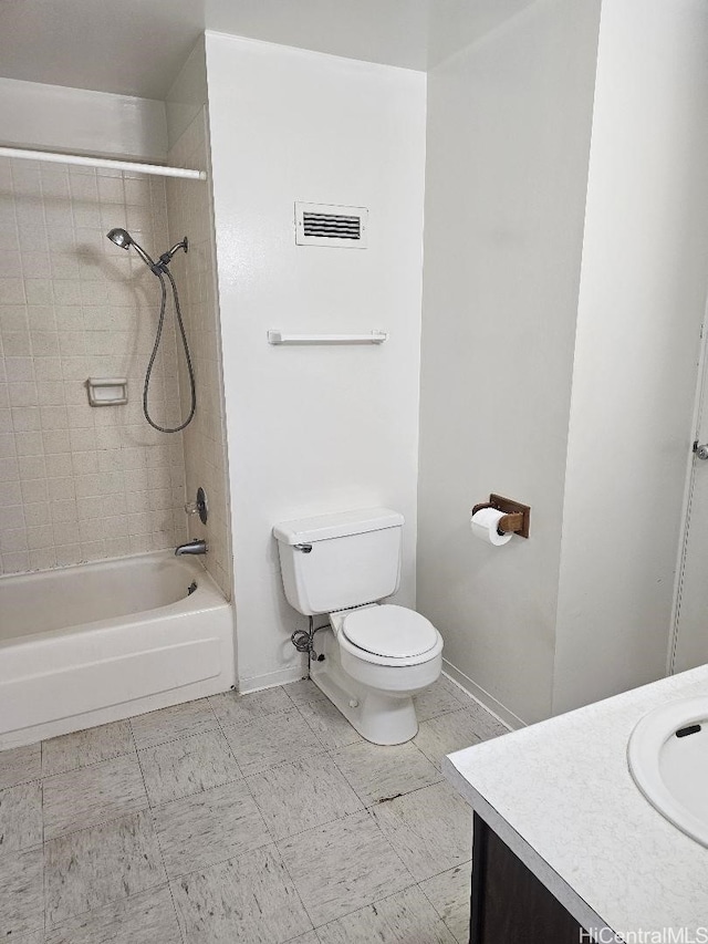 99-060 Kauhale St Unit 903, Aiea, HI 96701 - full bath with toilet, vanity, baseboards, and  shower combination